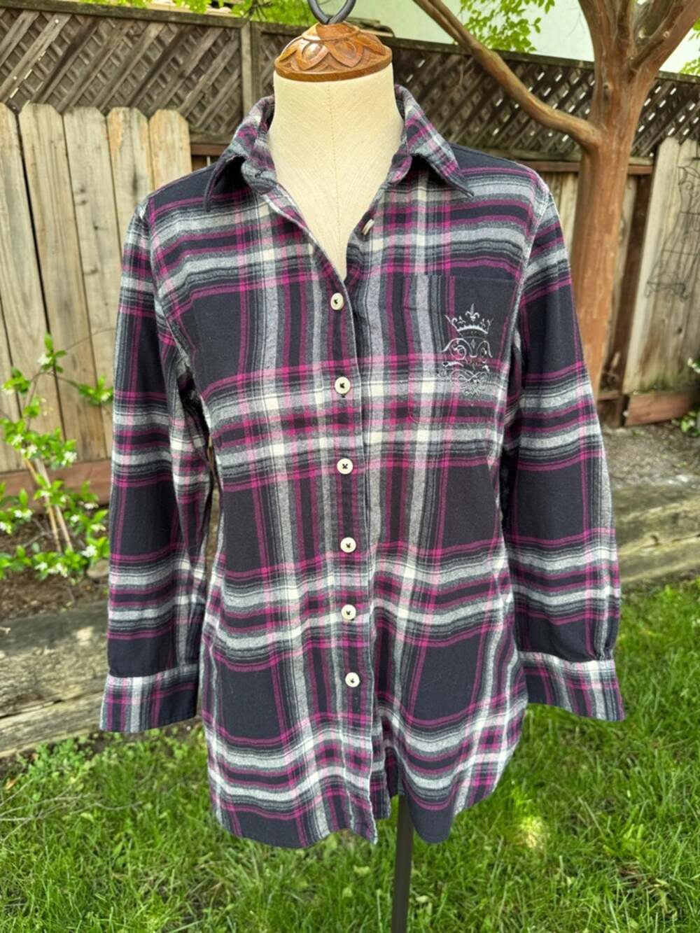 Soft Surrounding Plaid Flannel Shirt Black Pink Crest Elbow Patch Petite Small